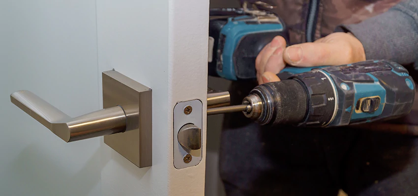 Broken Door Handle Lock Repair in Auburn, California